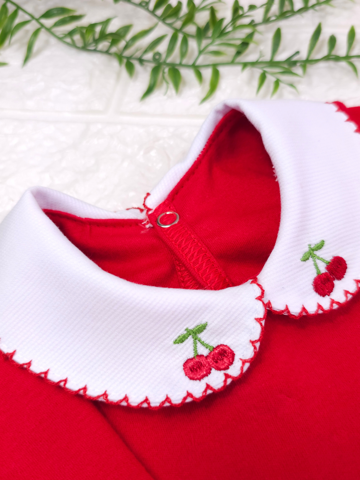 Body Infantil Bebê Menina Vermelho com Gola Cereja Manga Longa 100% Algodão