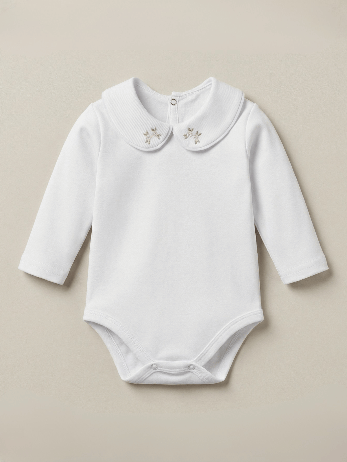 Body Bebê Menina Branco Gola Bordada Flor Rococó Manga Longa 100% Algodão