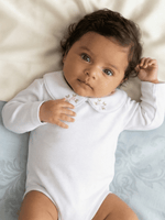 Body Bebê Menina Branco Gola Bordada Flor Rococó Manga Longa 100% Algodão