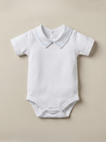 Body Bebê Menino Branco com Gola Polo Trigal Azul Manga Curta 100% Algodão