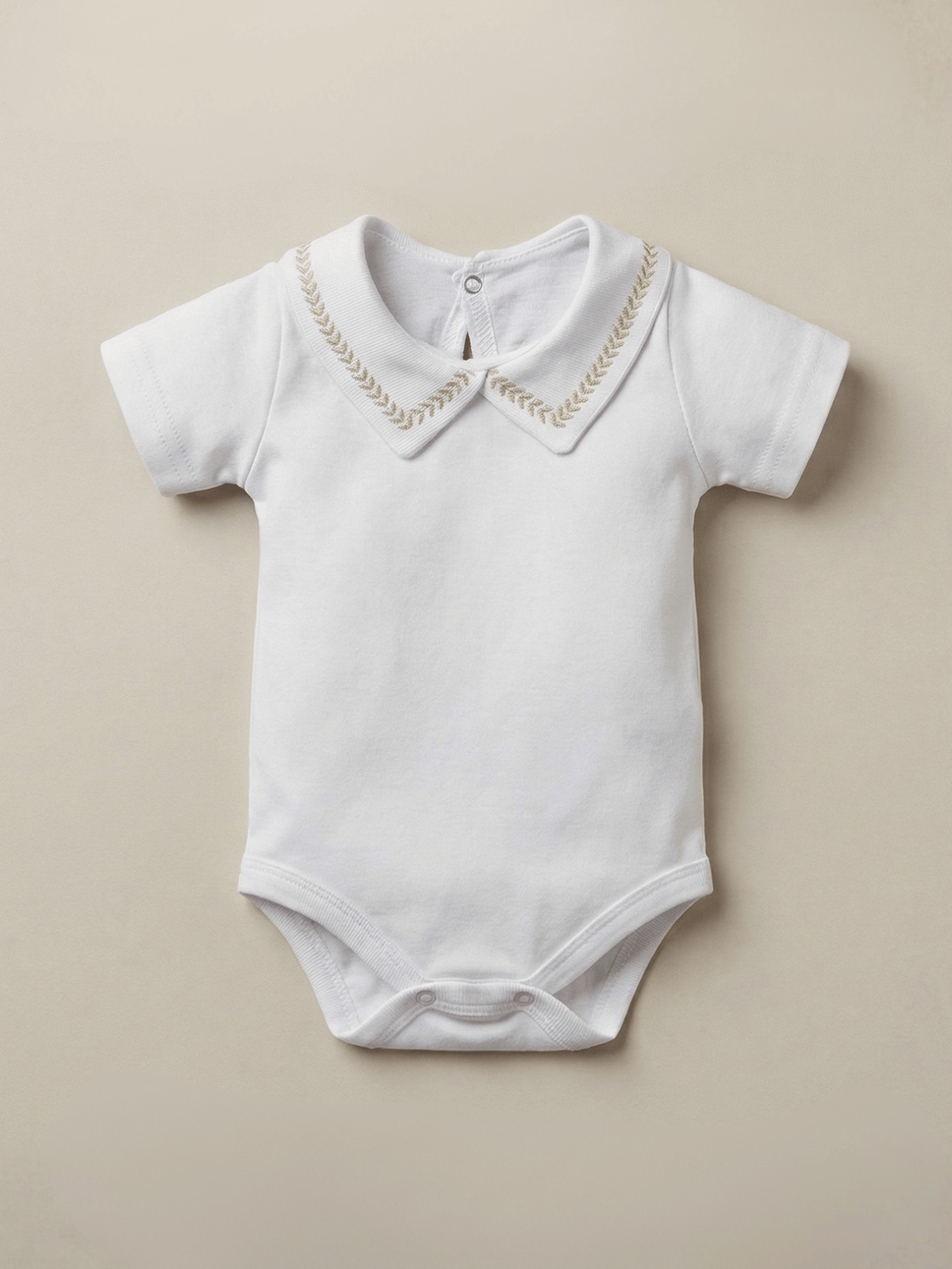 Body Bebê Menino Branco com Gola Polo Trigal Cappuccino Manga Curta 100% Algodão