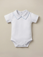 Body Bebê Menino Branco com Gola Polo Vivo Azul Manga Curta 100% Algodão