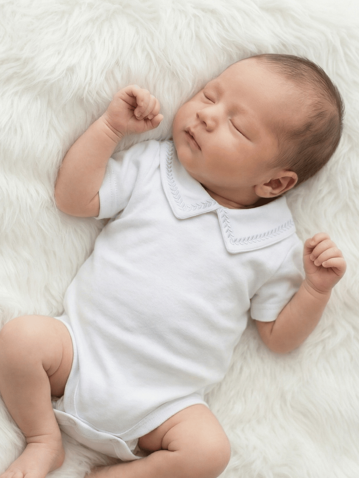 Body Bebê Menino Branco com Gola Polo Trigal Azul Manga Curta 100% Algodão