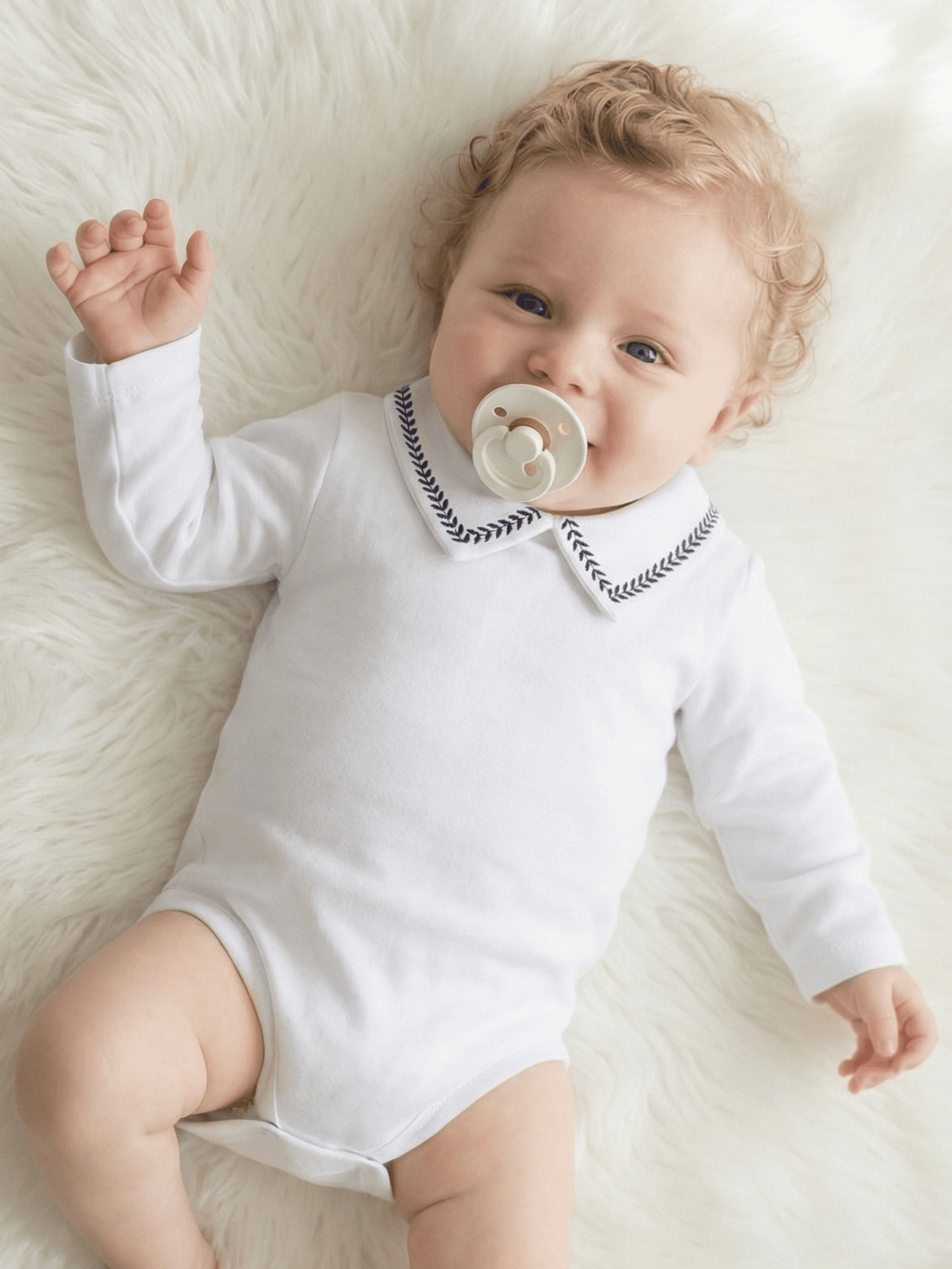 Body Bebê Menino Branco com Gola Polo Trigal Marinho Manga Longa 100% Algodão