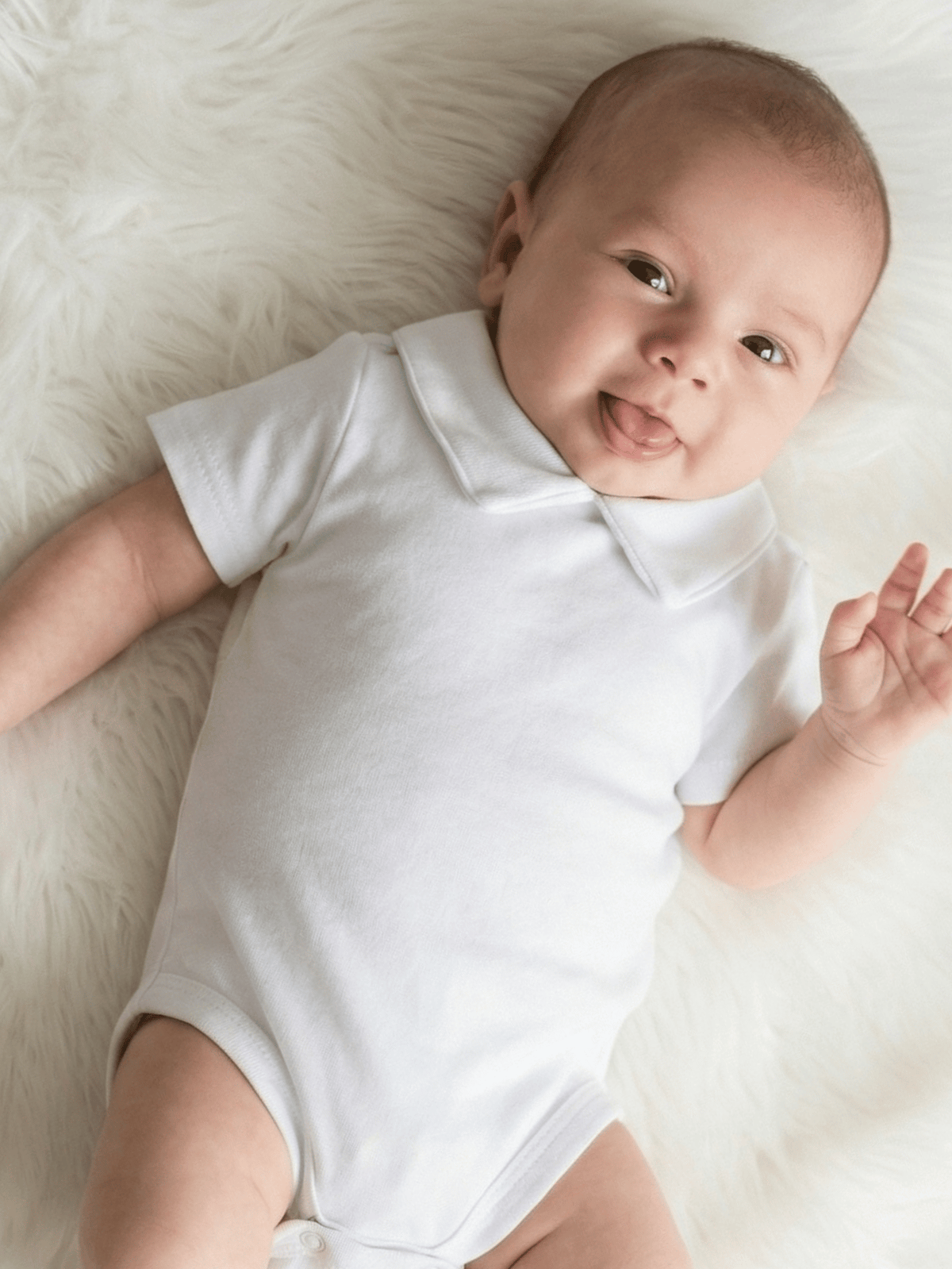 Body Bebê Menino Branco com Gola Polo Vivo Branco Manga Curta 100% Algodão