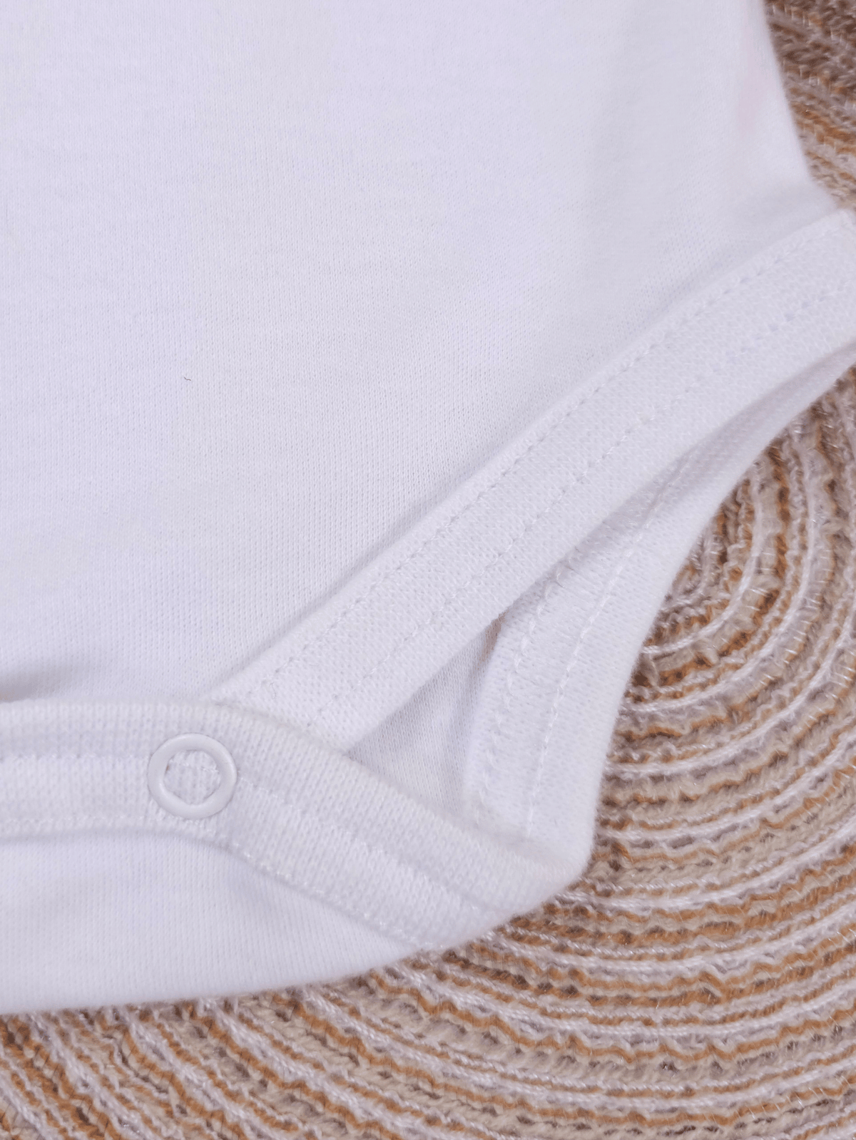 Body Bebê Menino Branco com Gola Polo Vivo Vermelho Manga Curta 100% Algodão