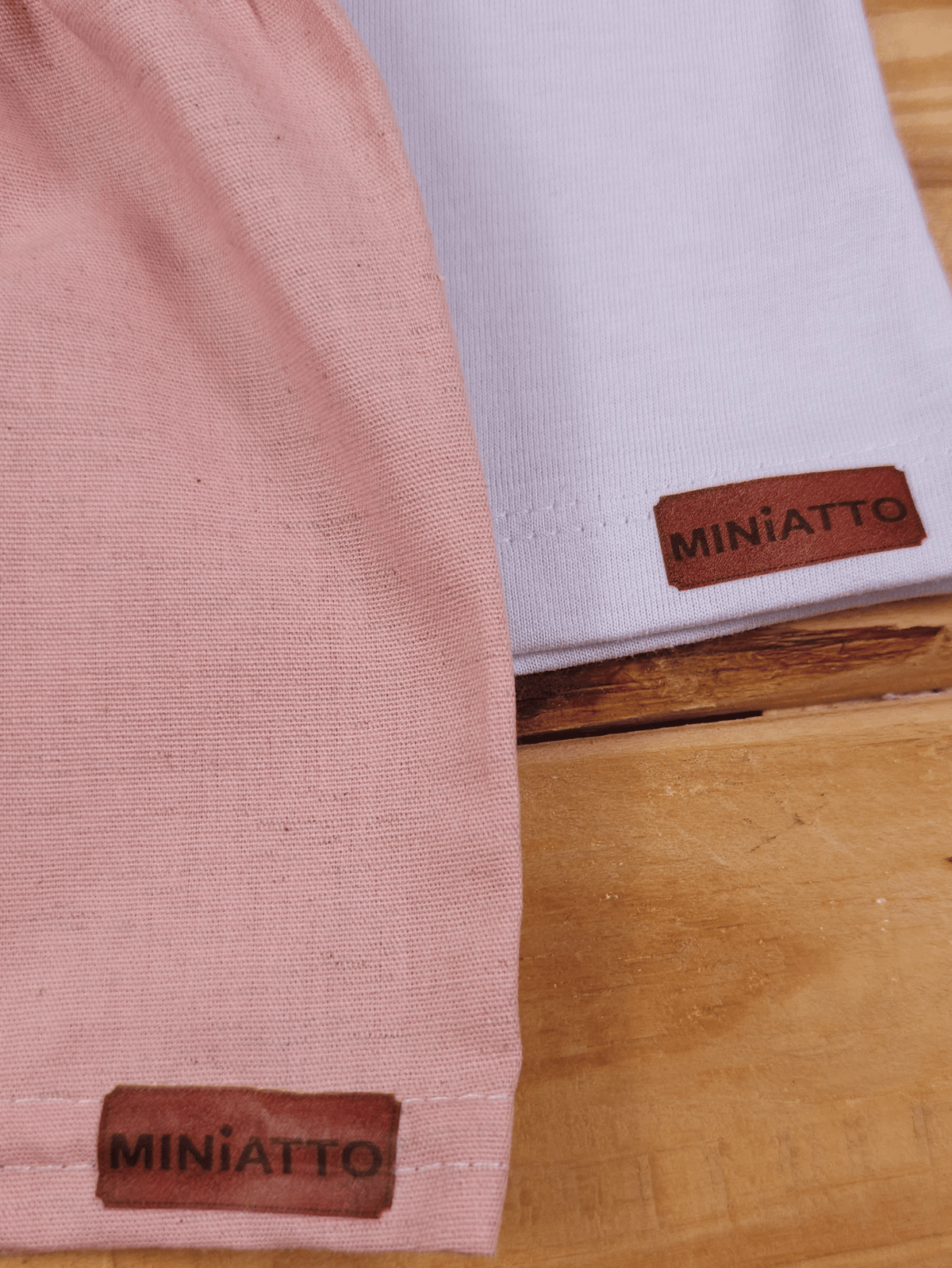 Conjunto Bebê Menino Verão Camiseta Algodão 100% + Short Linho Branco/Rosa (0-4)