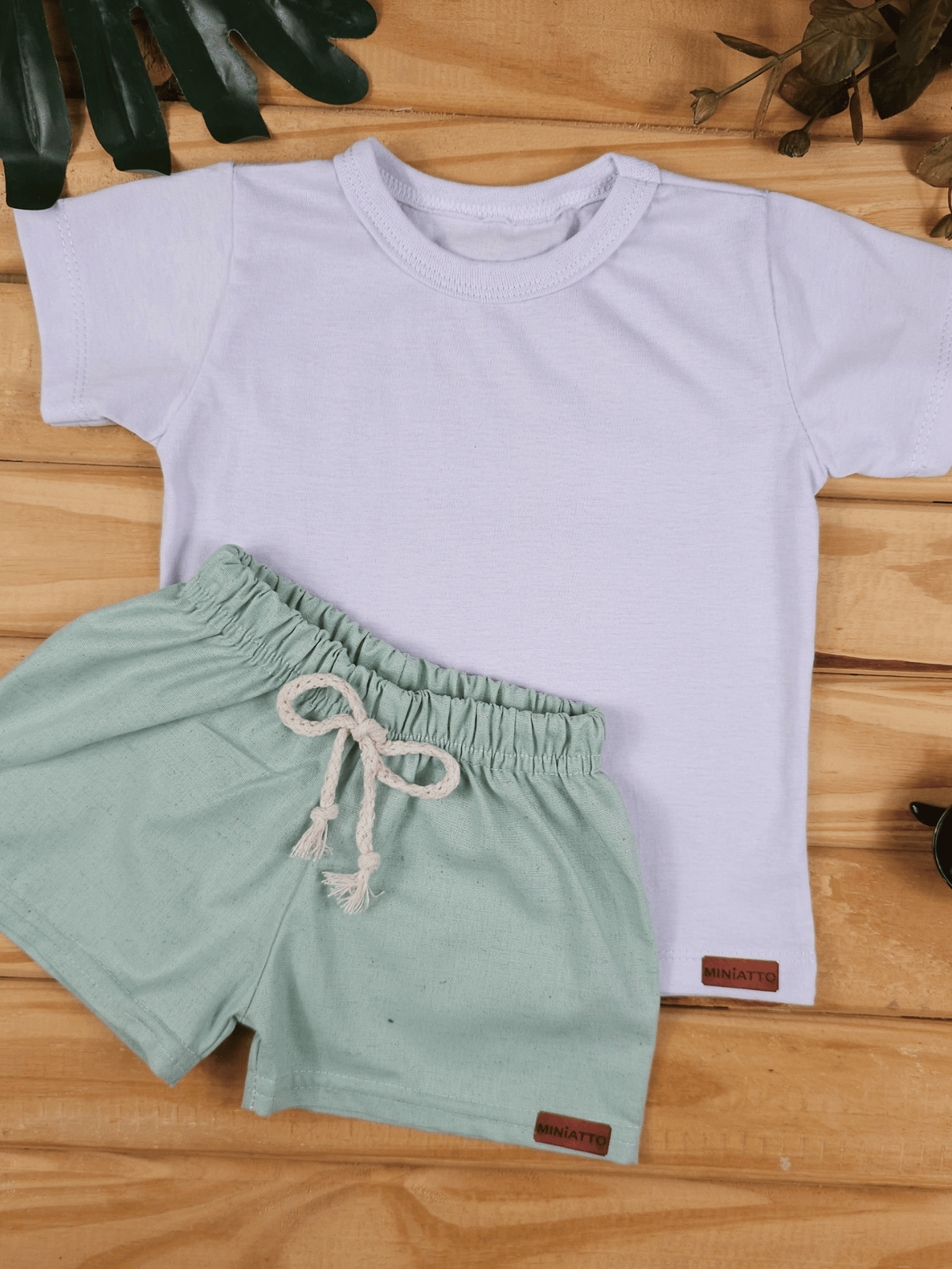 Conjunto Bebê Menino Verão Camiseta Algodão 100% + Short Linho Branco/Verde (0-4)