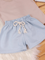 Conjunto Bebê Menino Verão Camiseta Bege e Short Azul