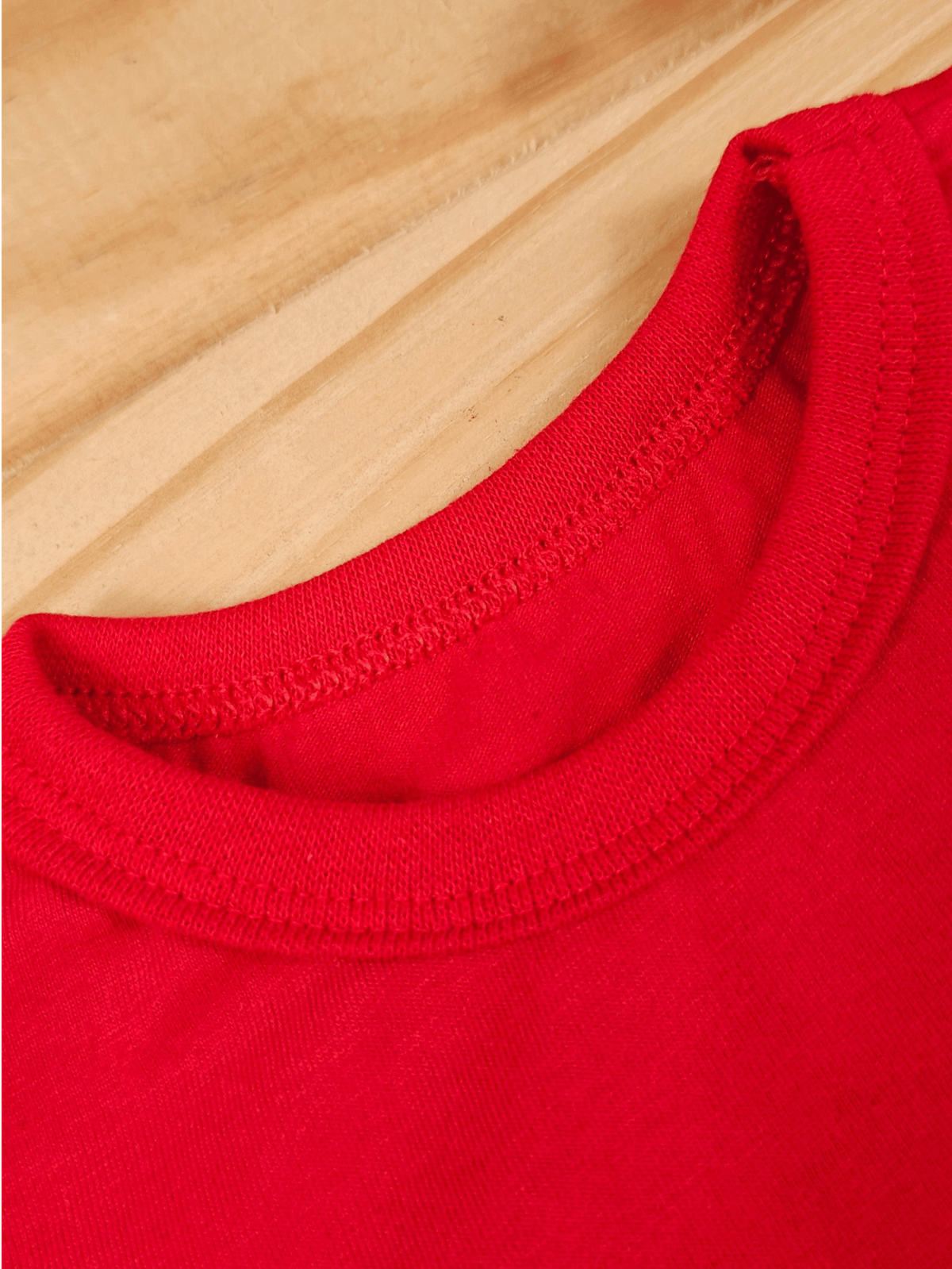 Conjunto Bebê Menino Verão Camiseta Algodão 100% + Short Linho Vermelha/Off-White (0-4)