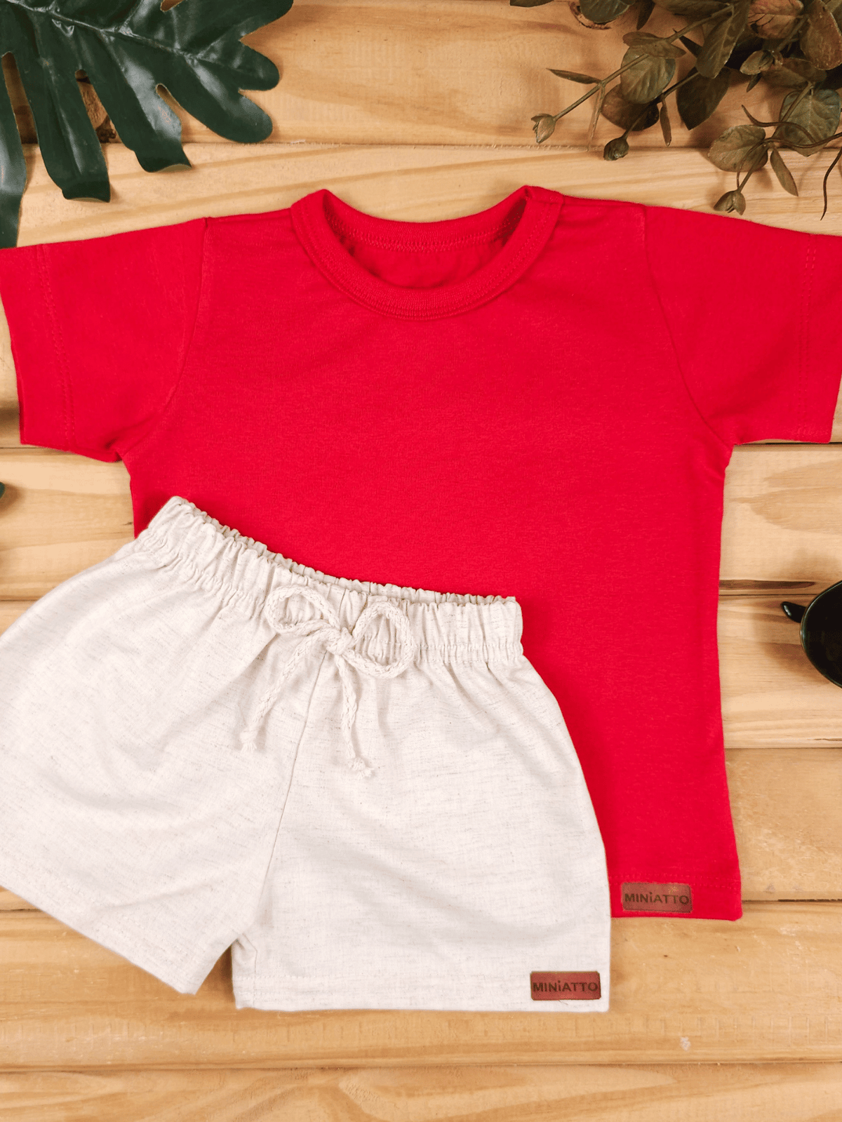 Conjunto Bebê Menino Verão Camiseta Algodão 100% + Short Linho Vermelha/Off-White (0-4)