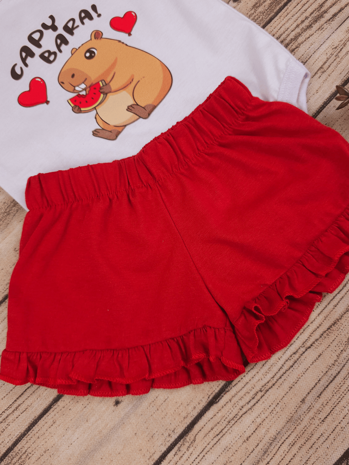 Conjunto Bebê Menina Mêsversário Body Capivara Fofa e Short Babadinho Vermelho