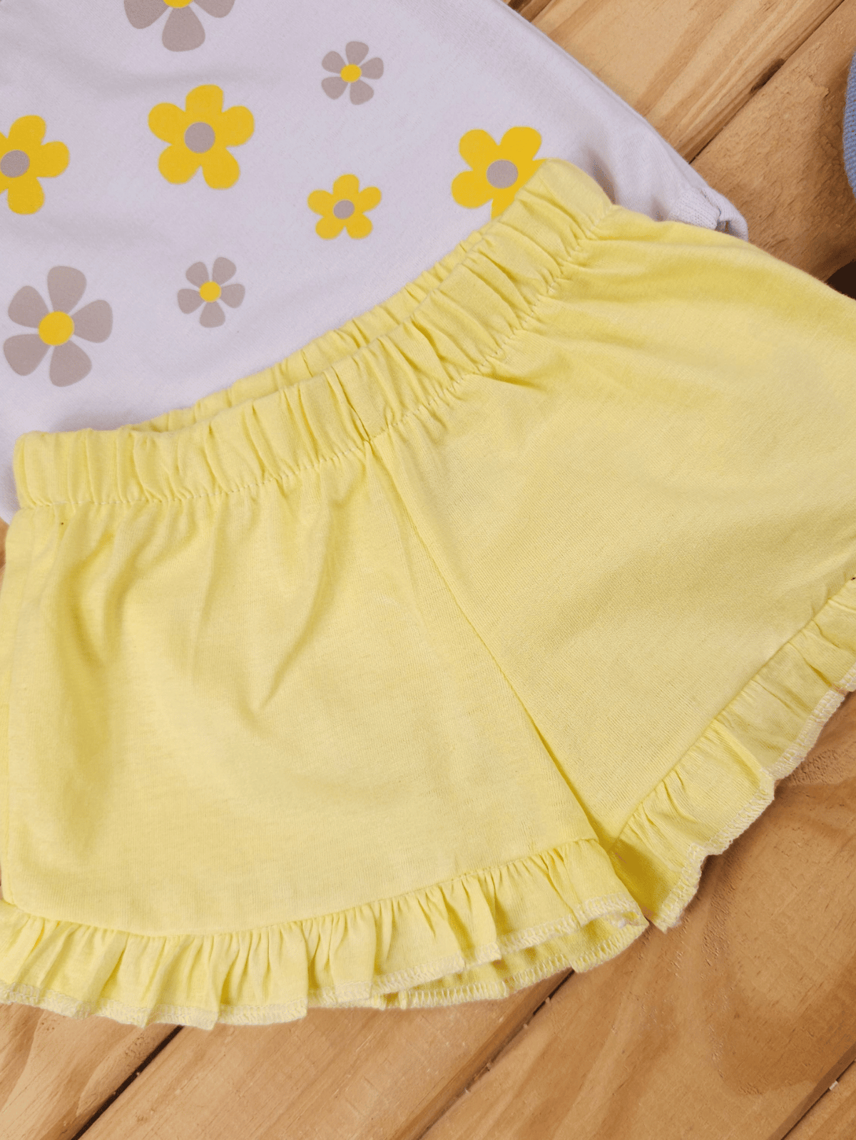 Conjunto Bebê Menina Mêsversário Body Floral e Short Babadinho Amarelo