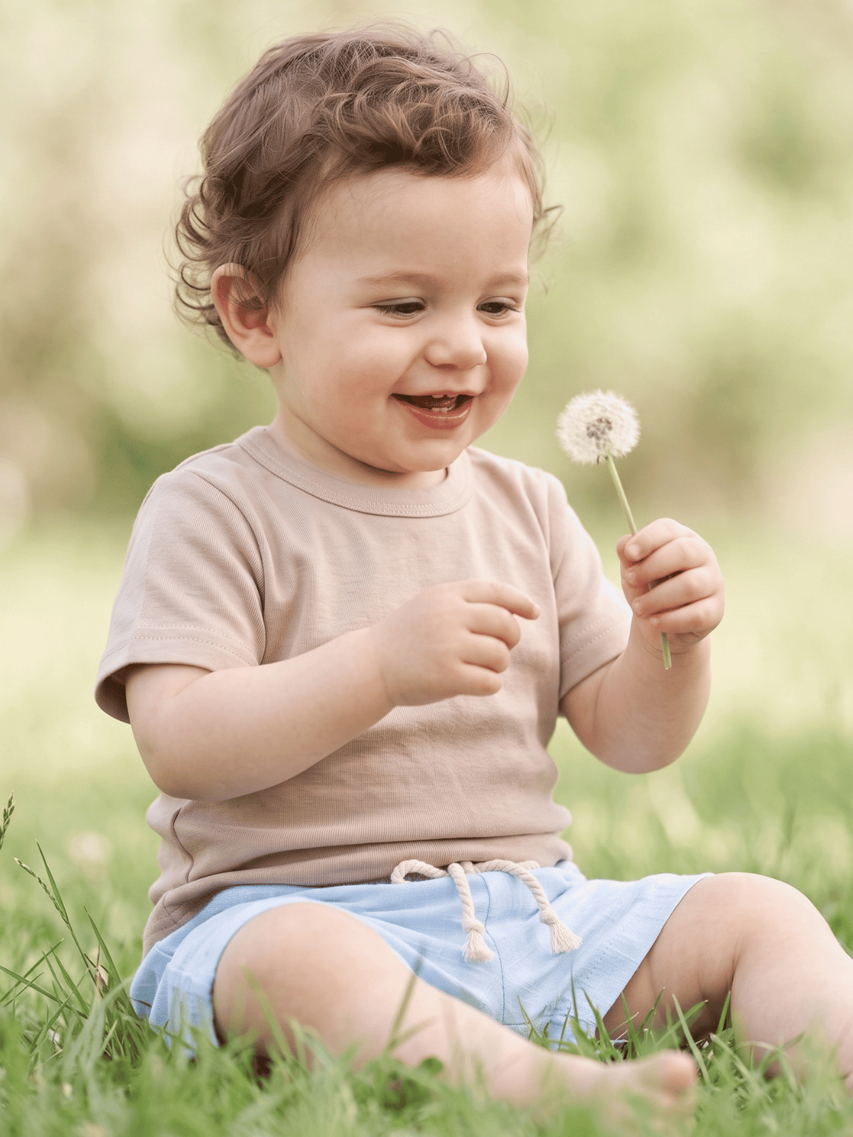 Conjunto Bebê Menino Verão Camiseta Bege e Short Azul