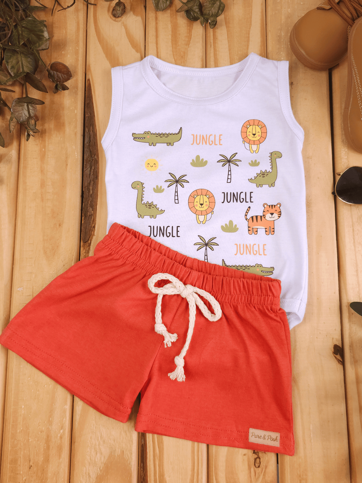 Conjunto Infantil Bebê Menino Body Estampado Selva e Short de Malha