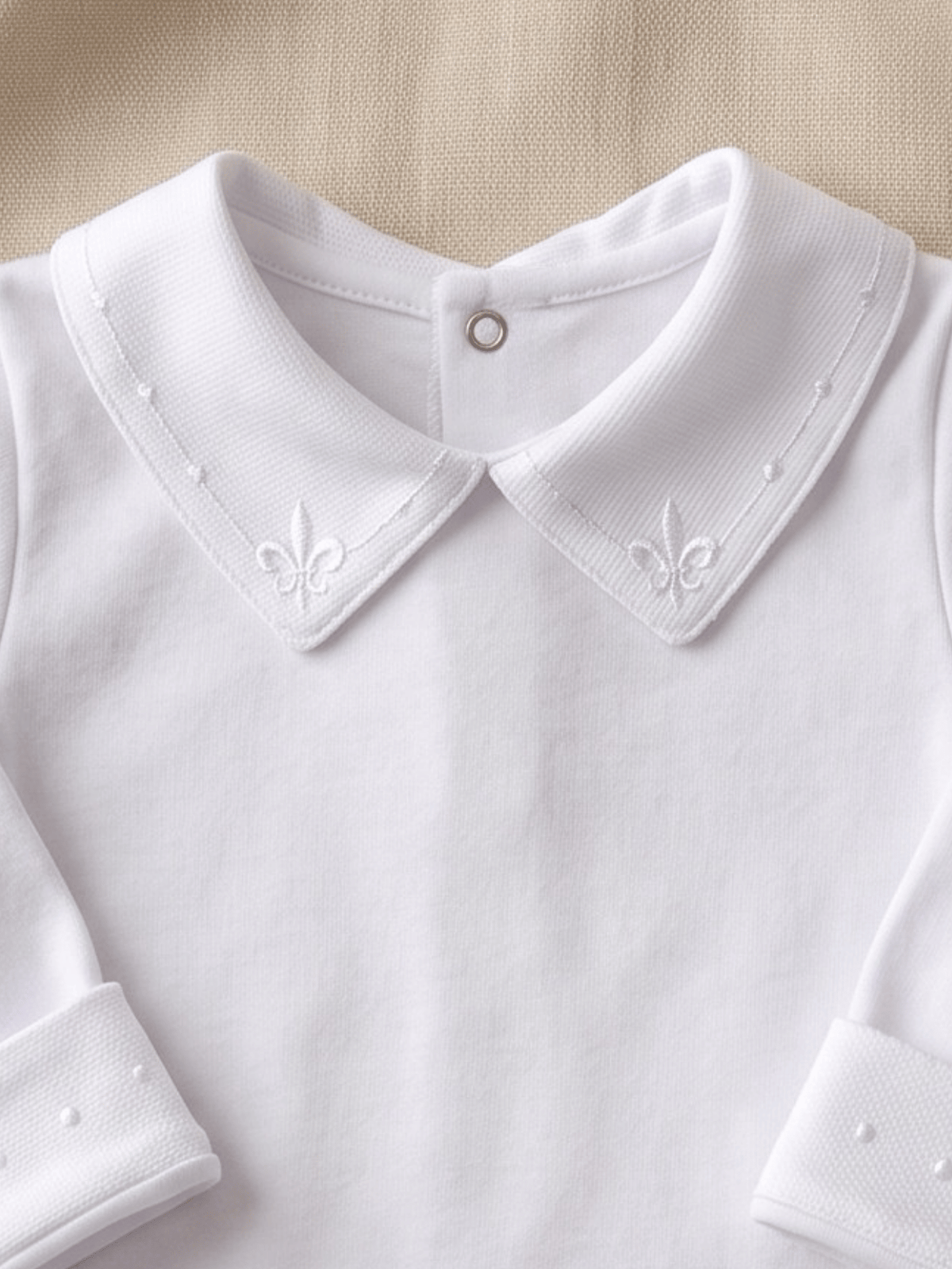 Body Bebê Menino Saída de Maternidade Bordado Flor-de-lis Branco