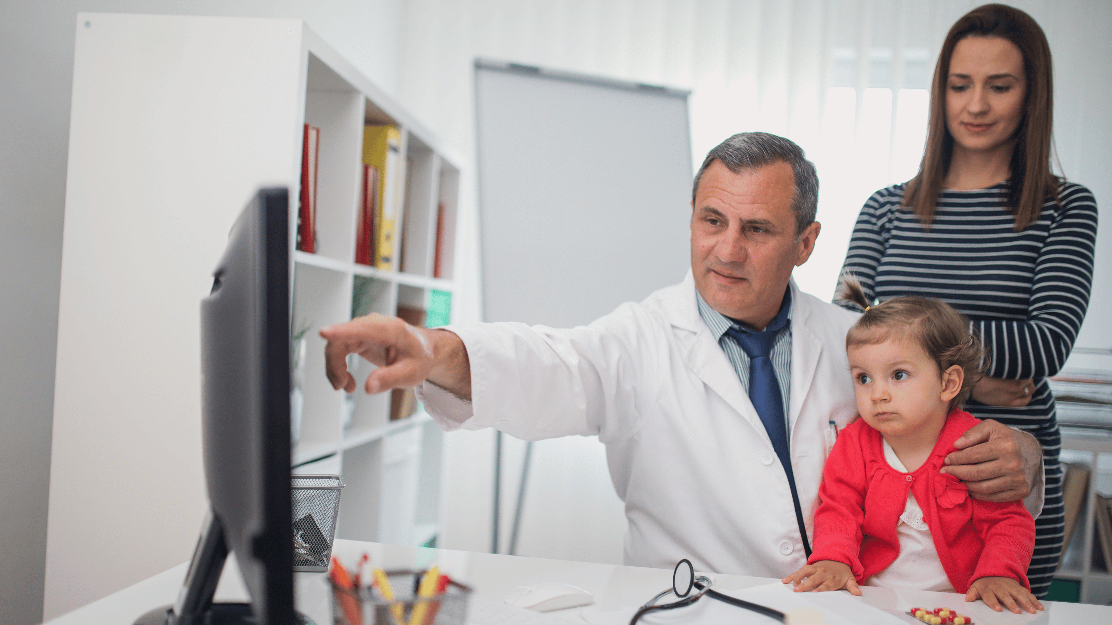 Primeira Consulta com o Pediatra: O Que Levar e Quais Perguntas Fazer