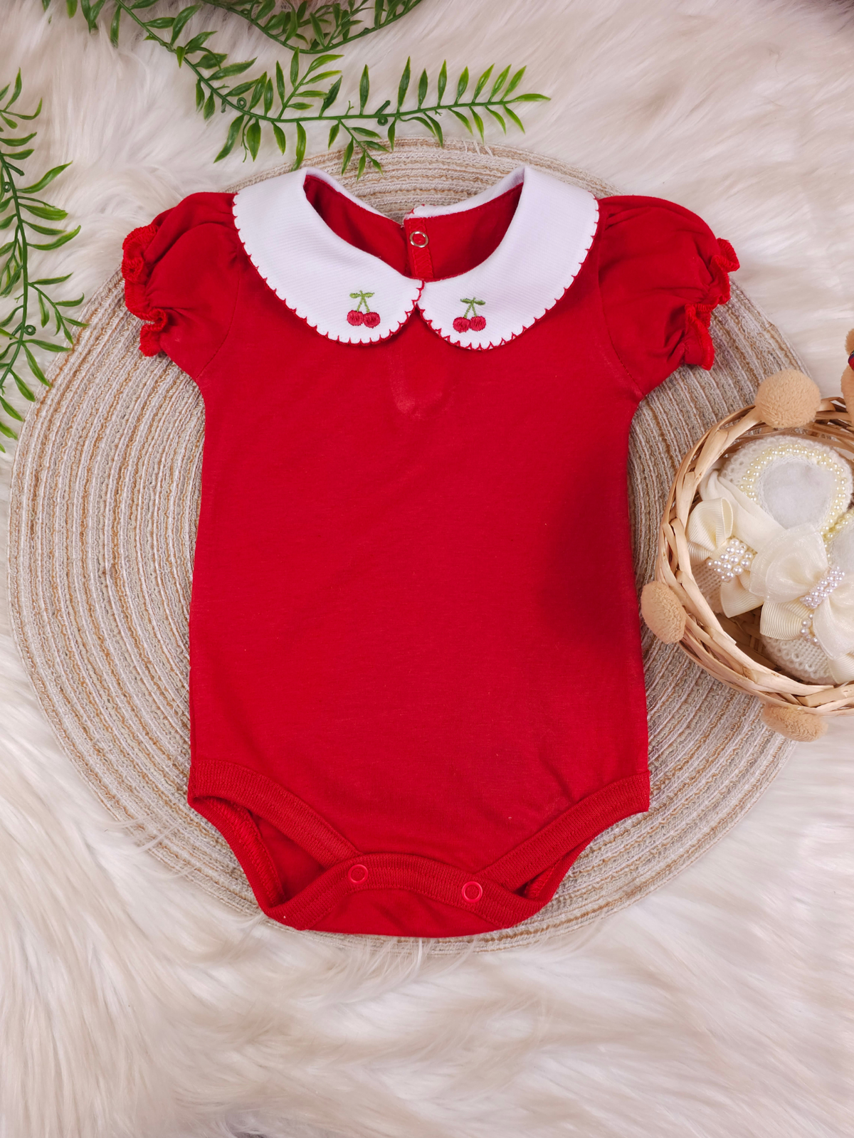 Body Menina Bebê Vermelho com Gola Cereja Delicado Manga Curta 100% Algodão