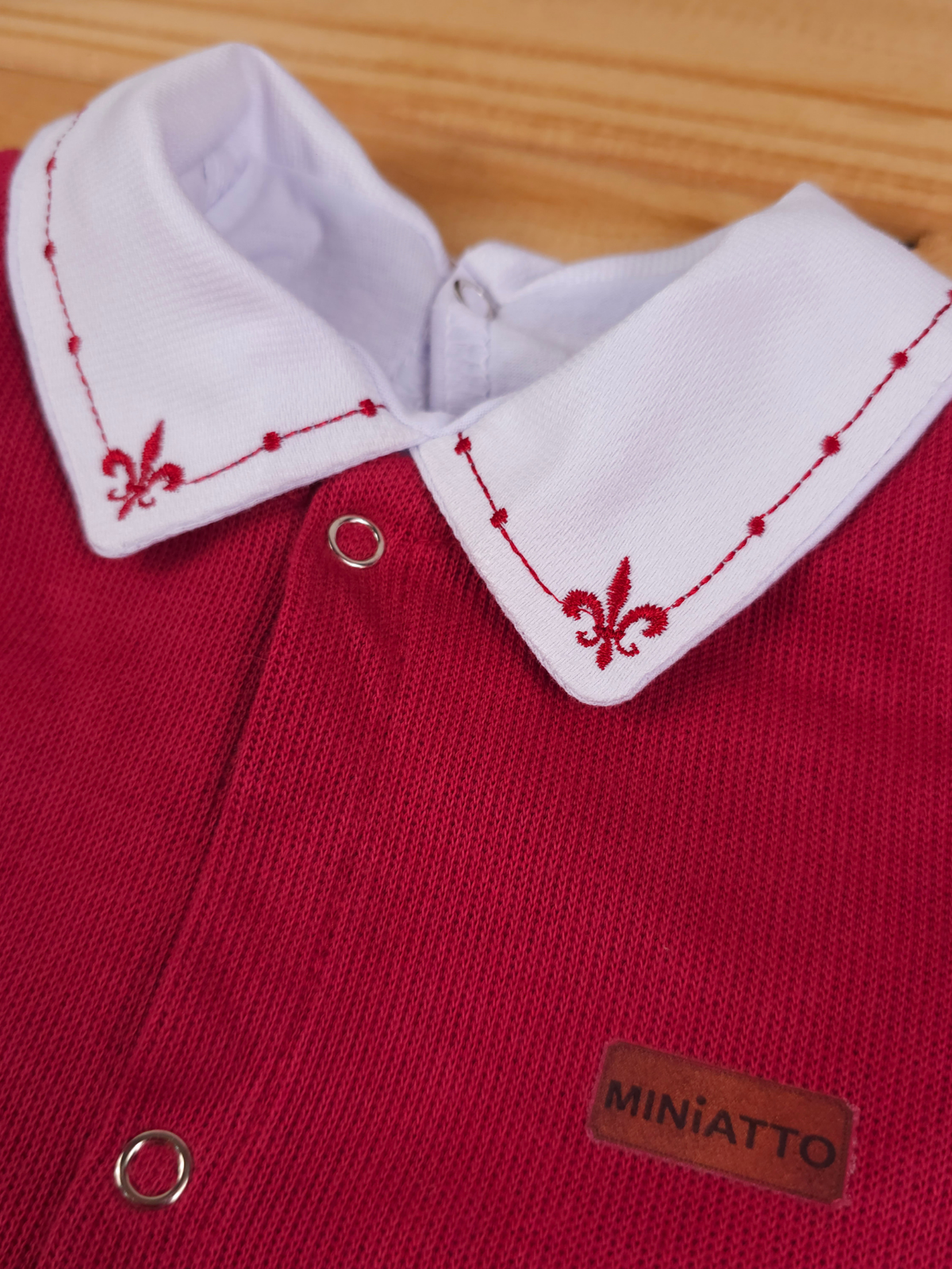 Kit Maternidade Bebê Macacão em Tricotil e Body Bordado Algodão