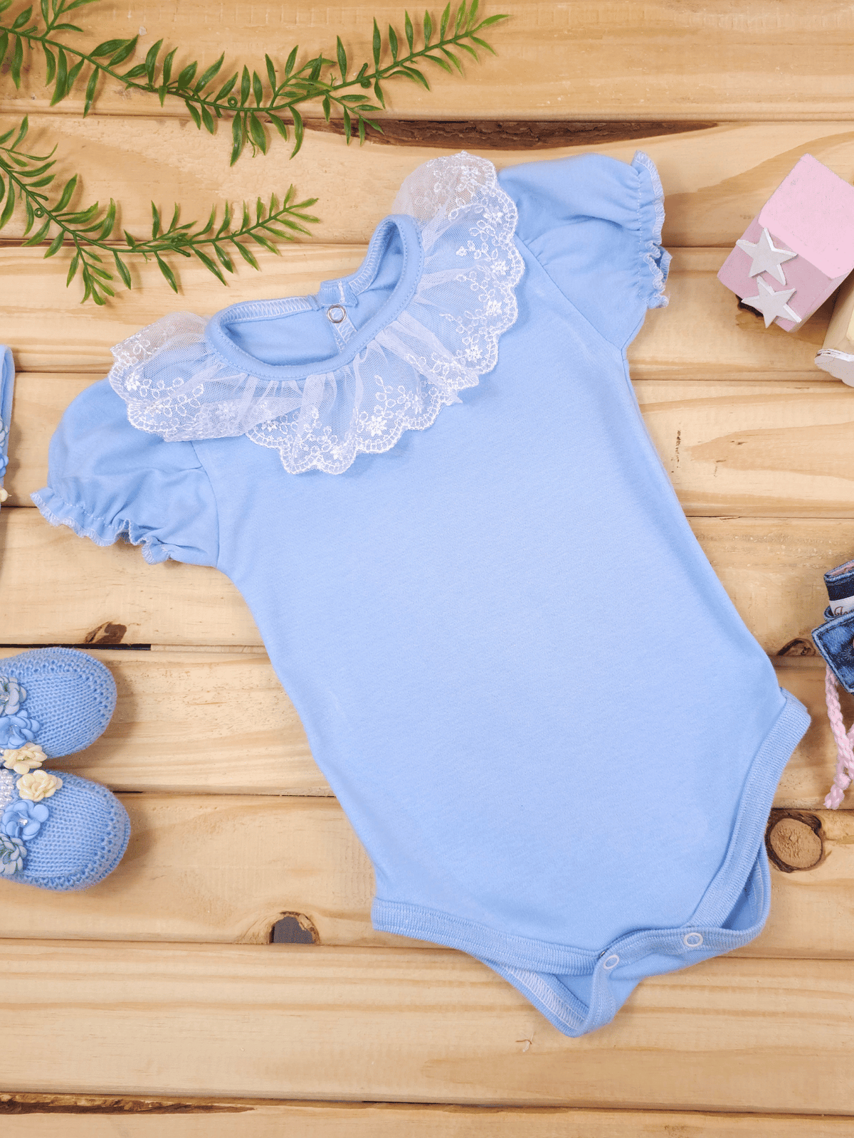 Body Infantil para Bebê Menina Azul com Gola Rendada Algodão Premium