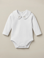 Body Bebê Menina Branco Gola Bordada Flor Rococó Manga Longa 100% Algodão