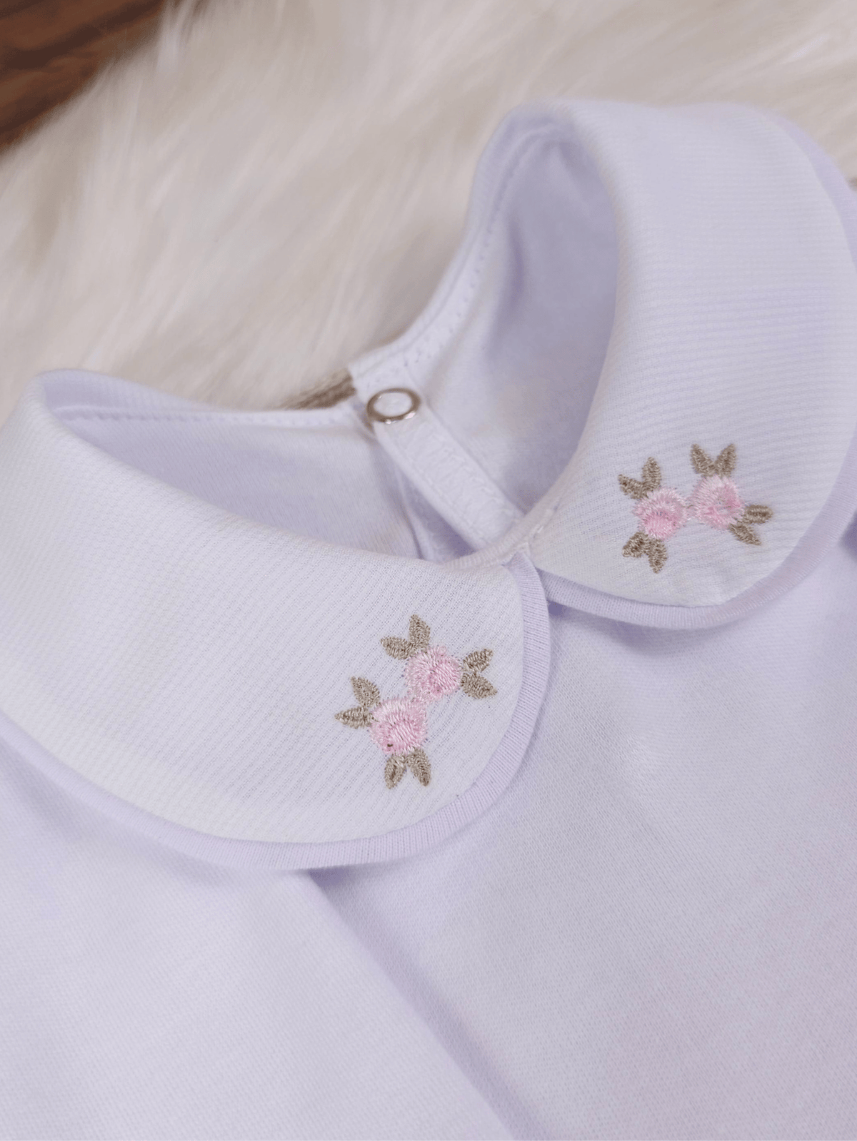 Kit 2 Body para Menina Saída de Maternidade Bordado Rococó