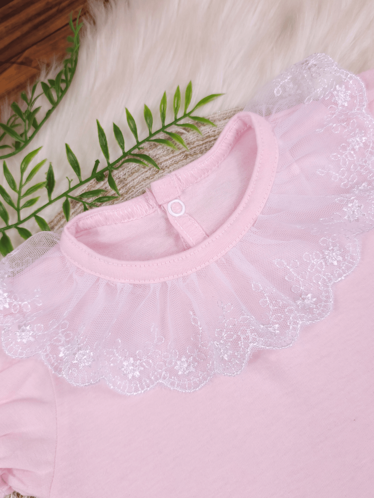 Body Bebê Menina Rosa 100% Algodão Gola Rendada Manga Curta RN ao G