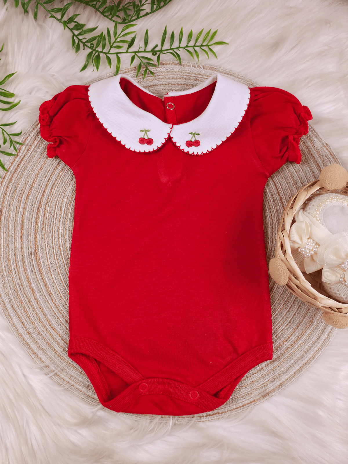 Body Menina Bebê Vermelho com Gola Cereja Delicado Manga Curta 100% Algodão