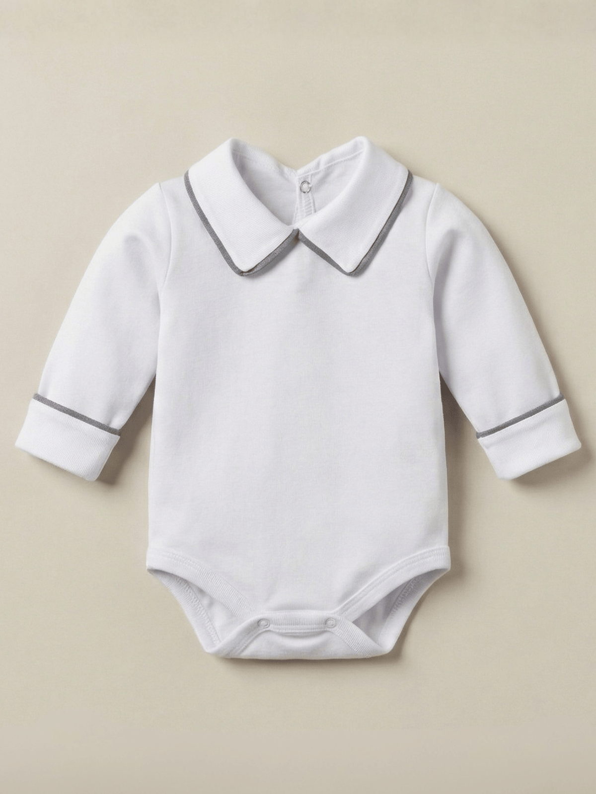 Body Bebê Menino Branco com Gola Polo Vivo Chumbo Manga Longa 100% Algodão