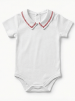 Body Bebê Menino Branco com Gola Polo Trigal Vermelho Manga Curta 100% Algodão