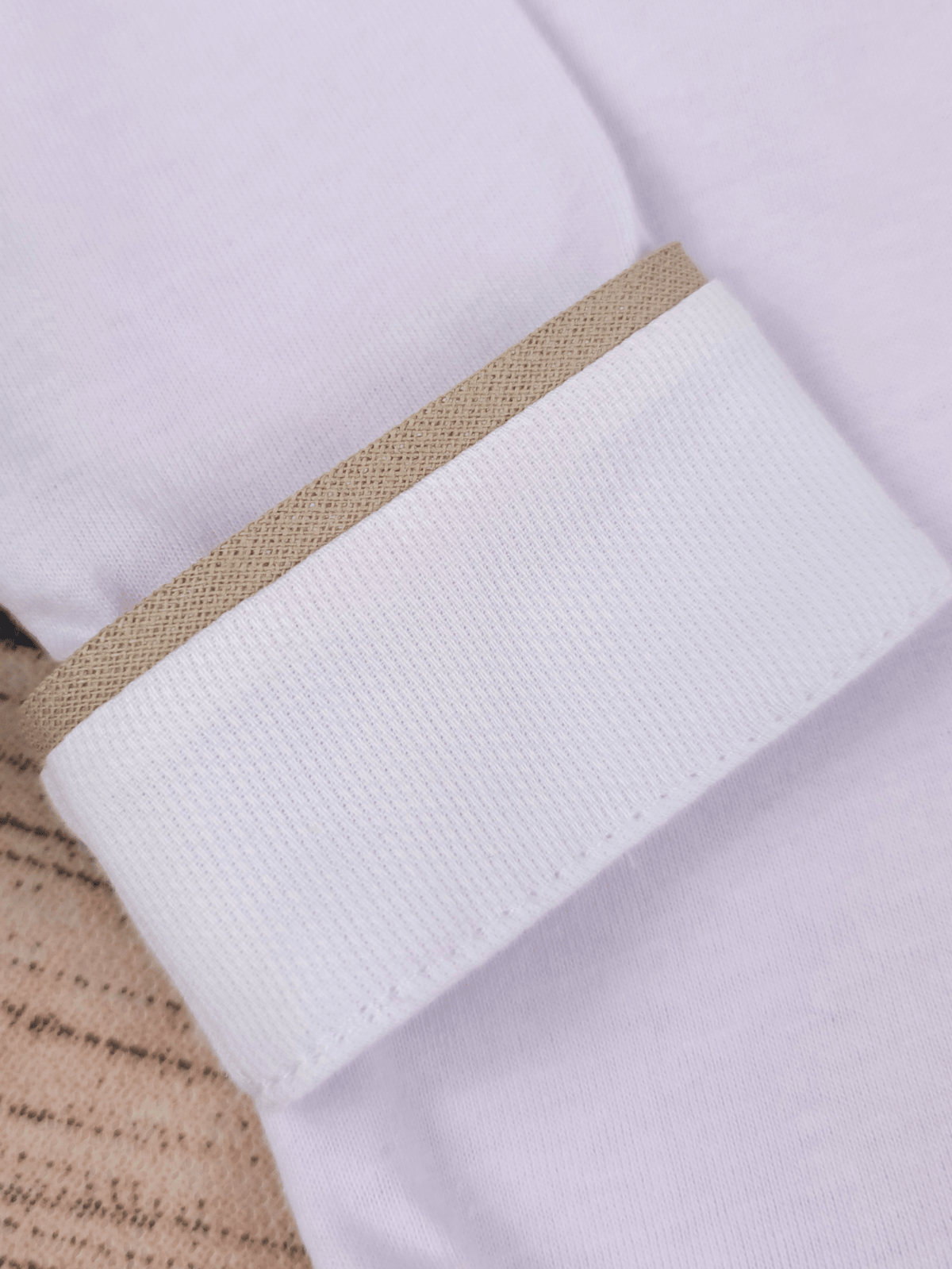 Body Bebê Menino Branco com Gola Polo Vivo Cappuccino Manga Longa 100% Algodão