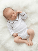 Body Bebê Menino Branco com Gola Polo Vivo Café Manga Longa 100% Algodão