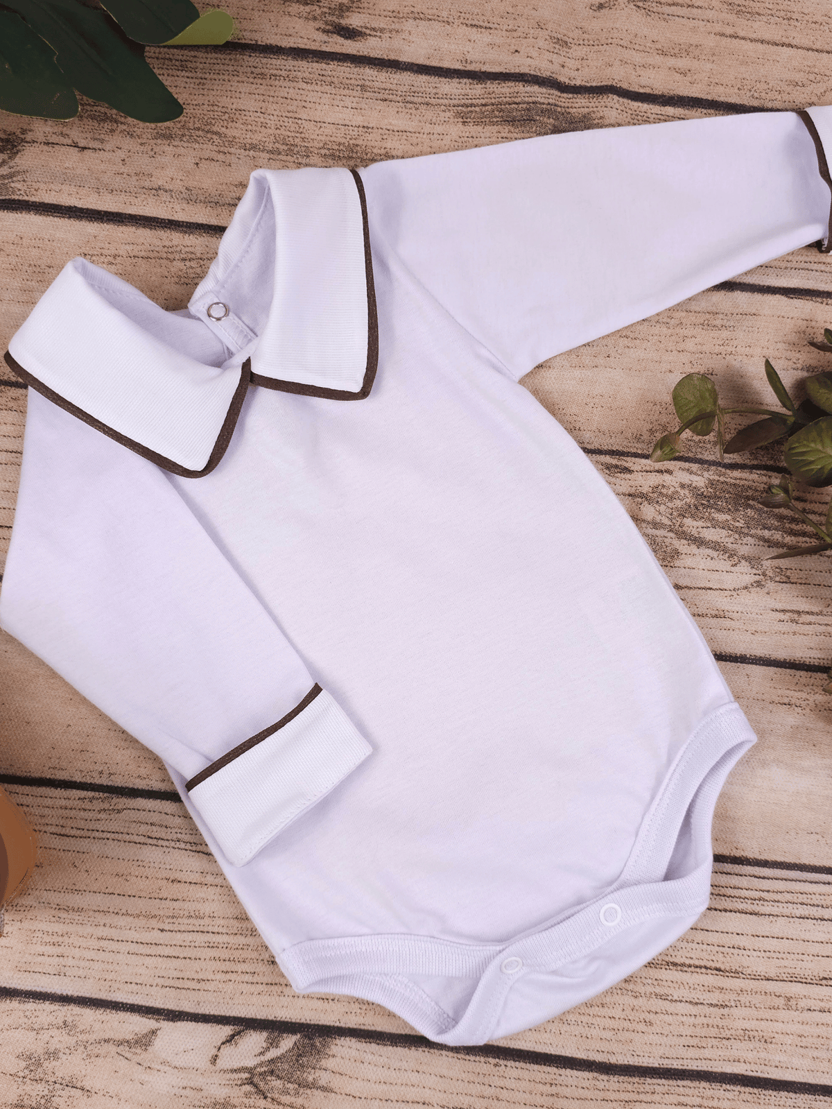 Body Bebê Menino Branco com Gola Polo Vivo Café Manga Longa 100% Algodão