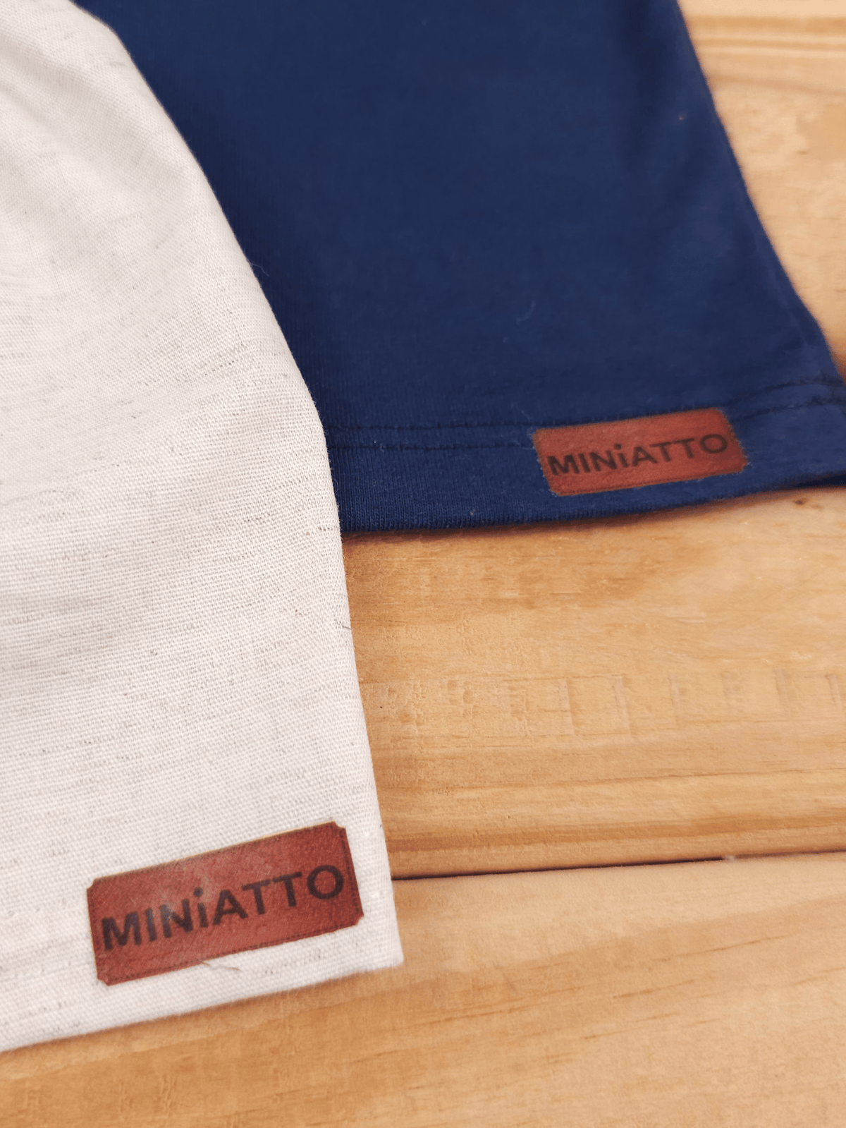 Conjunto Bebê Menino Verão Camiseta Algodão 100% + Short Linho Azul Marinho/Off-White (0-4)