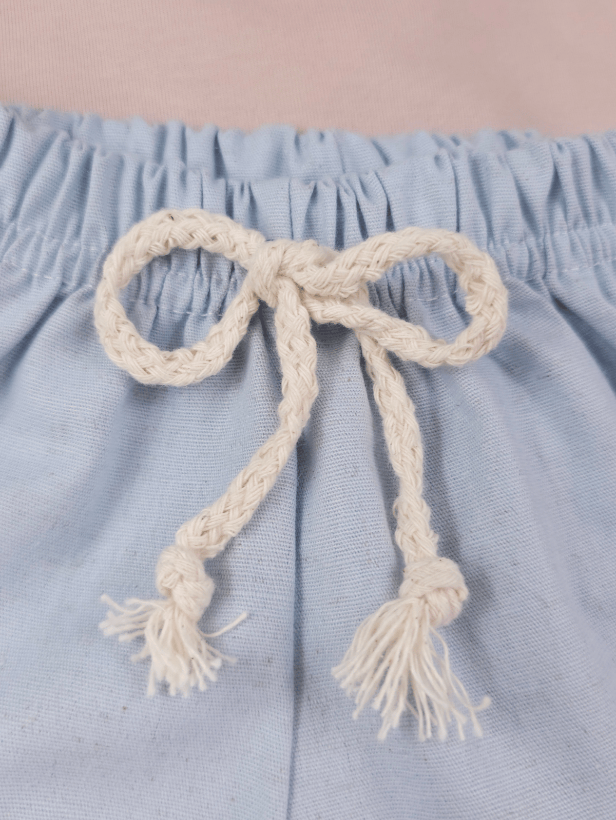 Conjunto Bebê Menino Verão Camiseta Bege e Short Azul