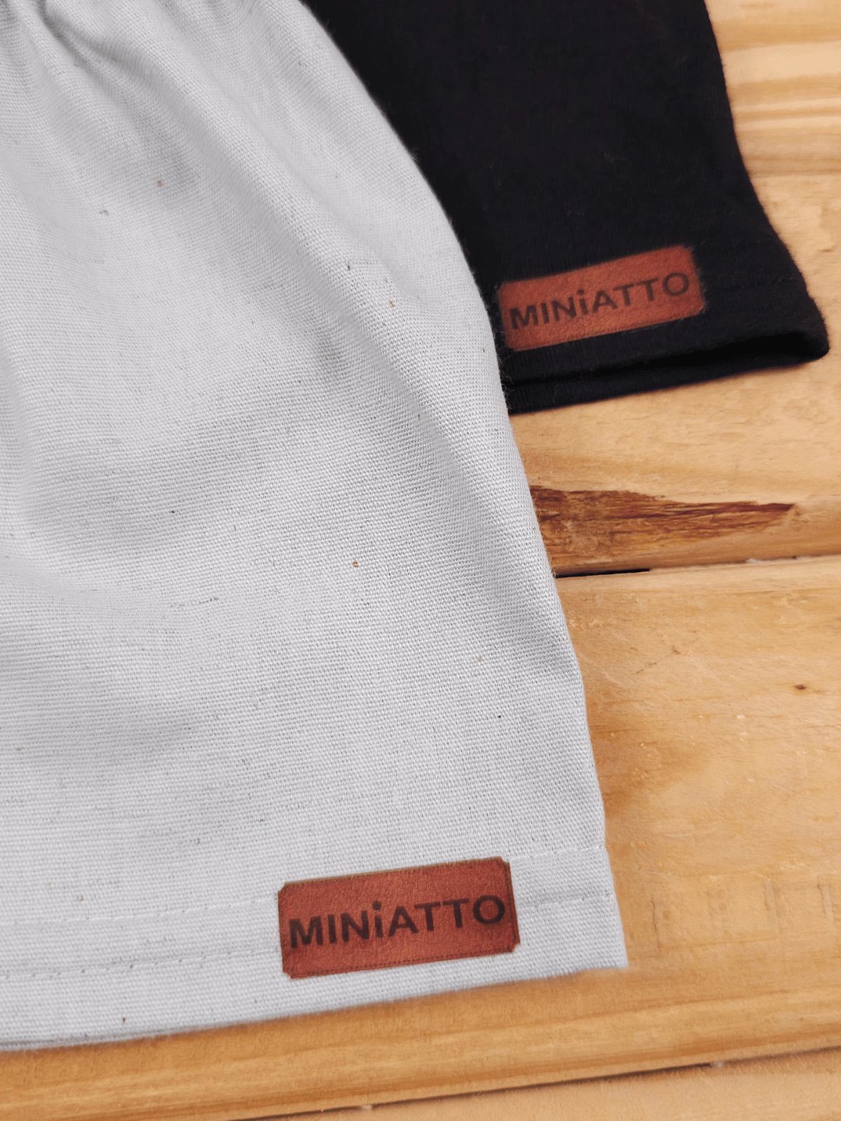 Conjunto Bebê Menino Verão Camiseta Algodão 100% + Short Linho Preto/Cinza (0-4)