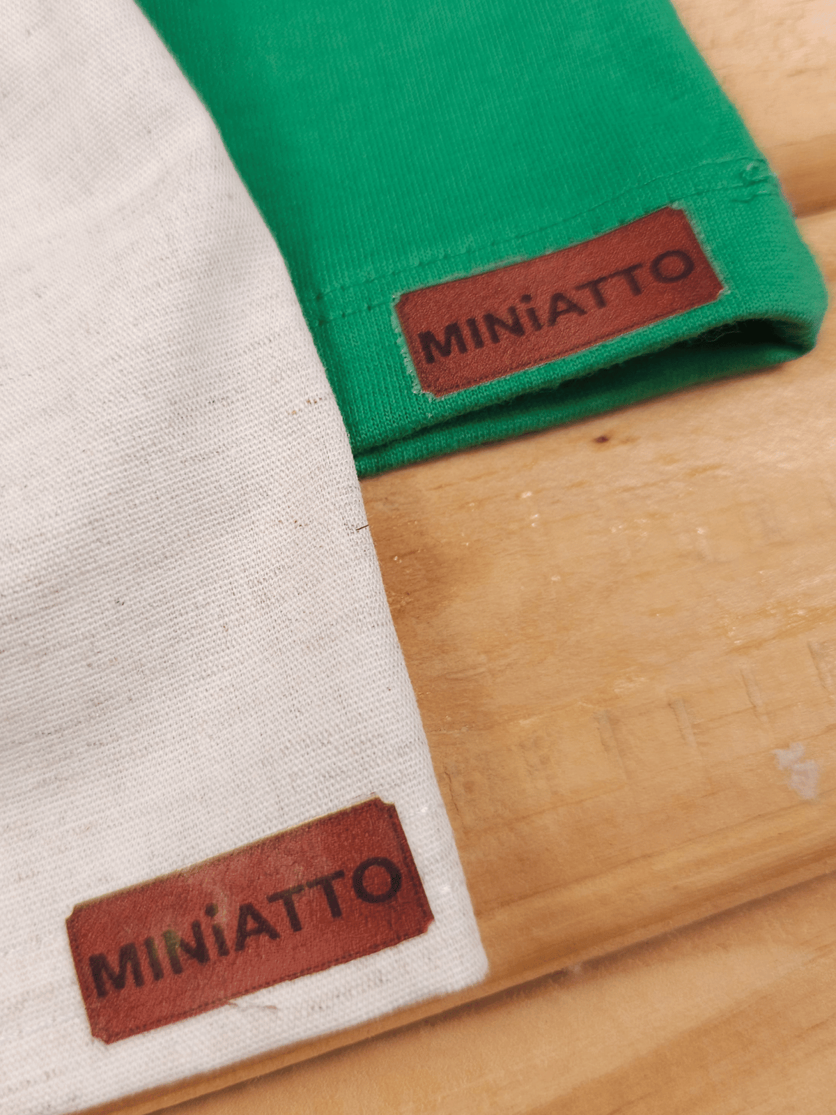 Conjunto Bebê Menino Verão Camiseta Algodão 100% + Short Linho Verde/Off-White (0-4)