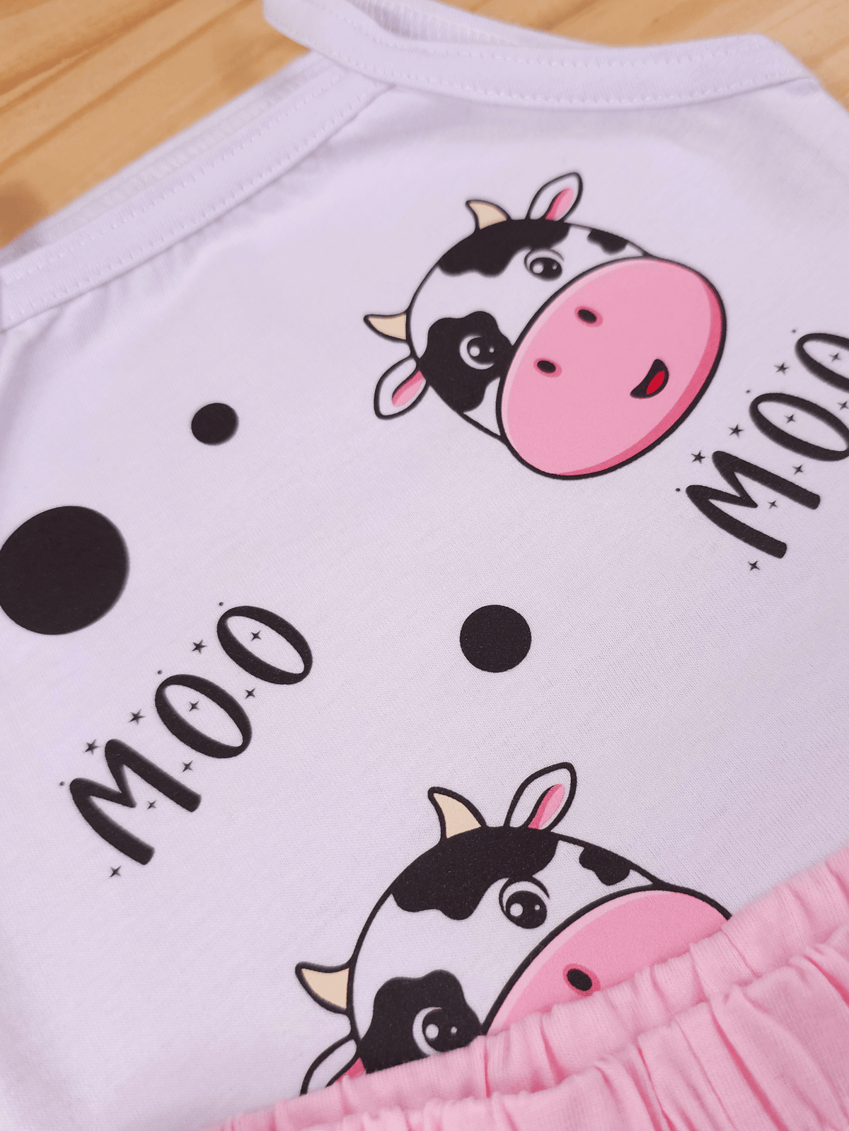 Conjunto Bebê Menina Body de Alcinha com Vaquinha e Short Rosa Babadinho Mesversário