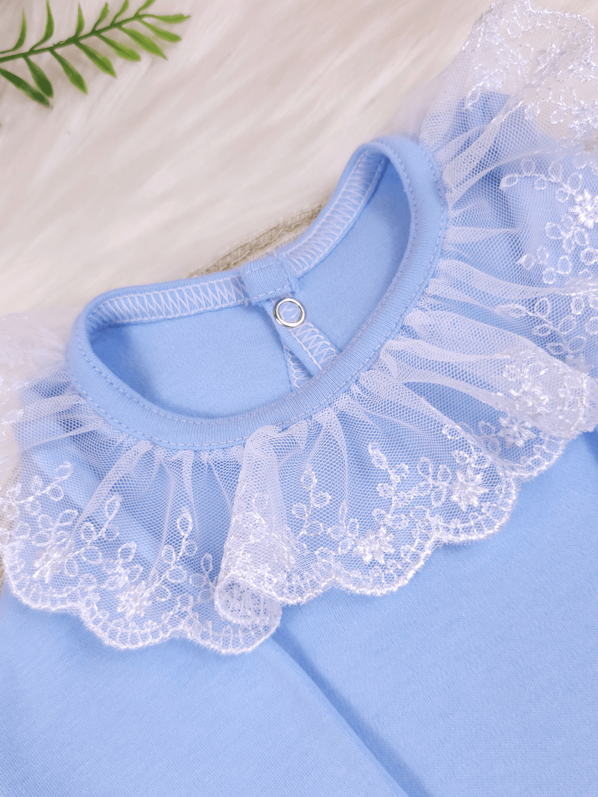 Body Bebê Menina Azul Manga Longa com Gola Rendada Delicado 100% Algodão