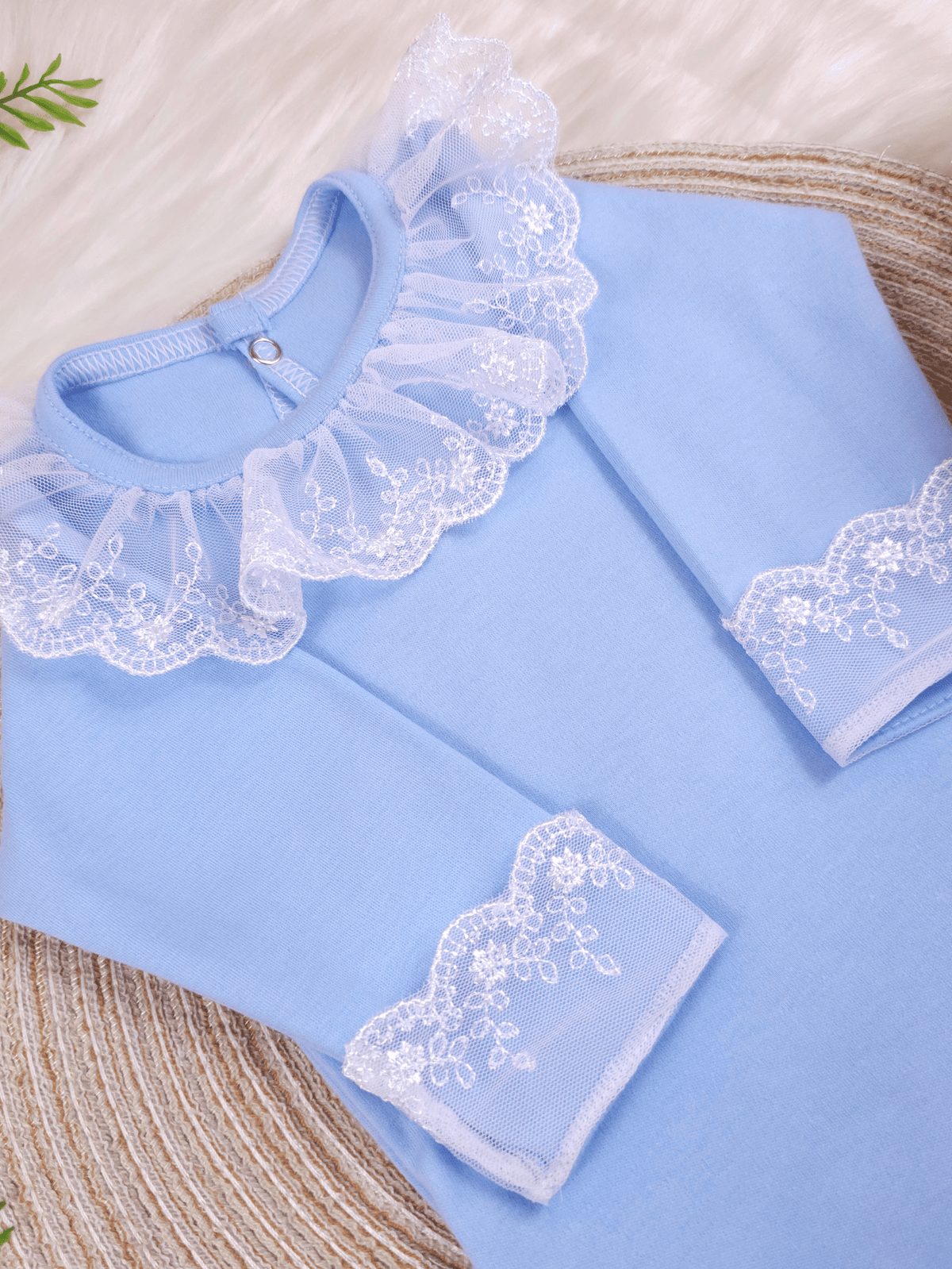 Body Bebê Menina Azul Manga Longa com Gola Rendada Delicado 100% Algodão